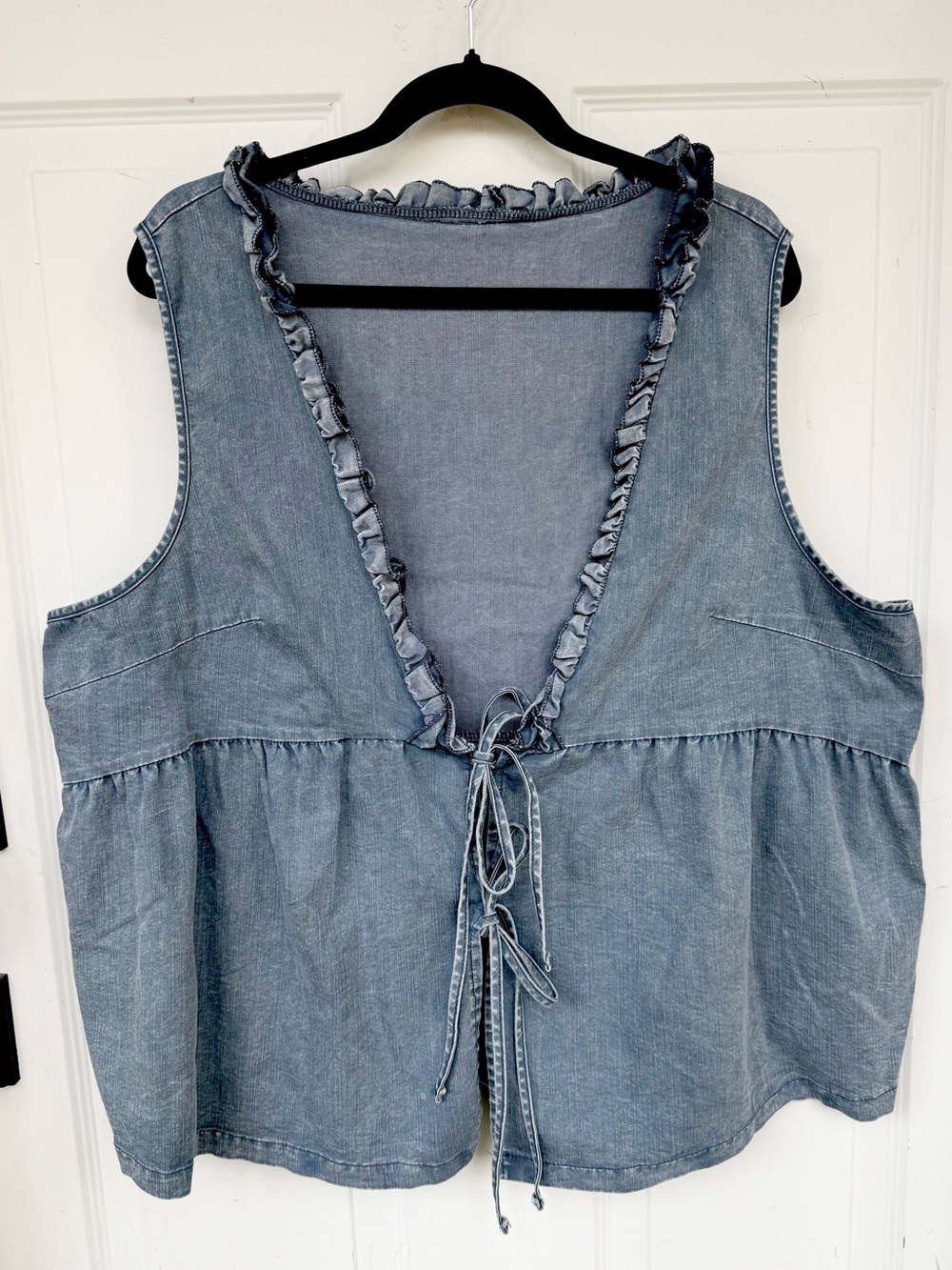 Sleeveless chambray tie front top